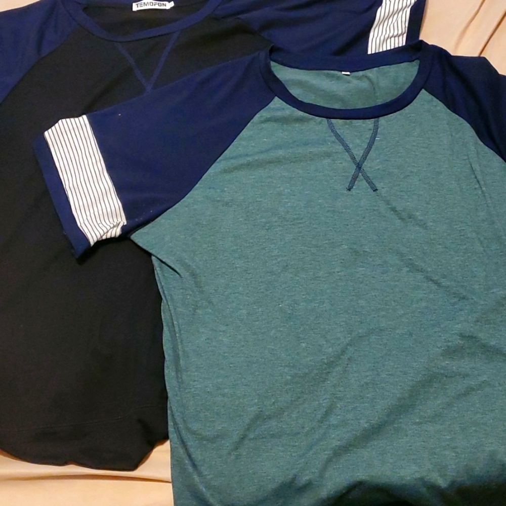 2 Womens 22W Tshirts